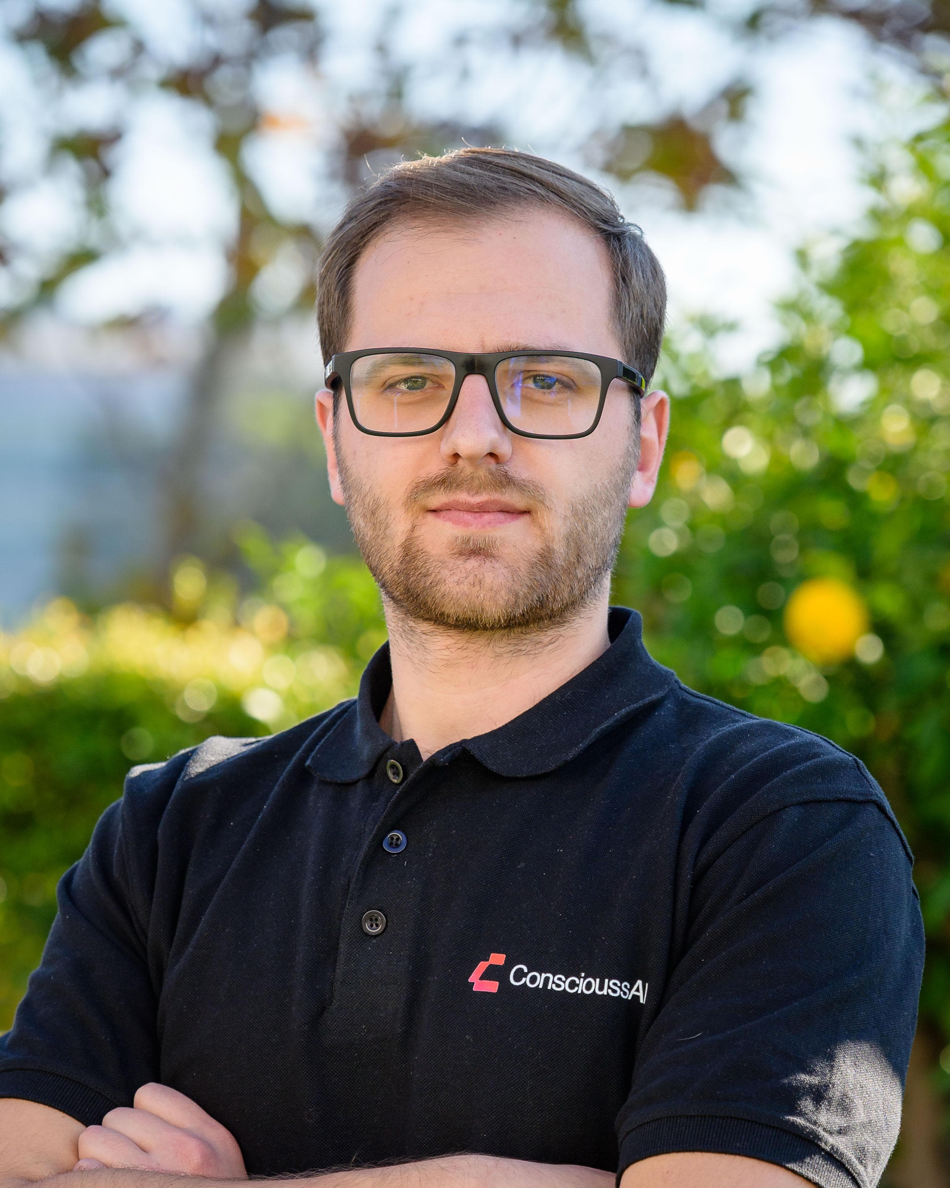 Emiliano Kllomollari, CTO at ConscioussAI